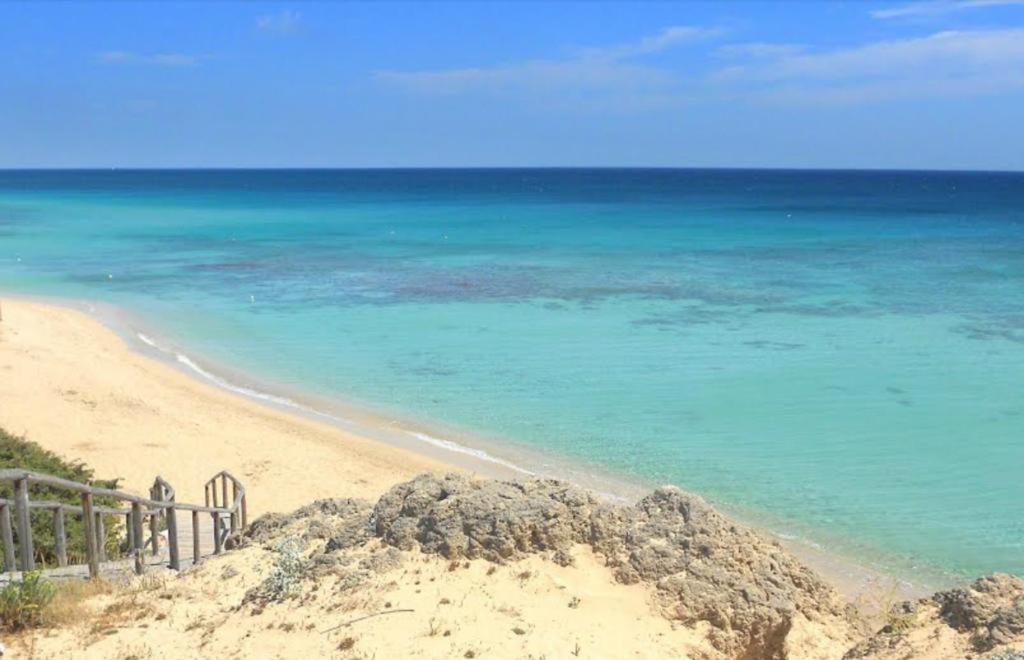 Le Perle Villa Maruggio Bagian luar foto